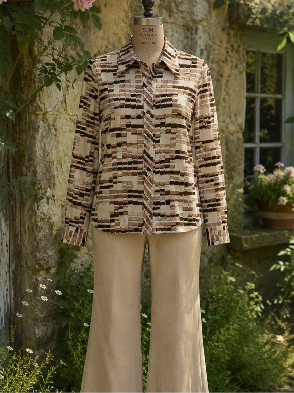 Vintage 1970 Kolortron By Koret Of California Tan,Brown & Cream Geometric Blouse